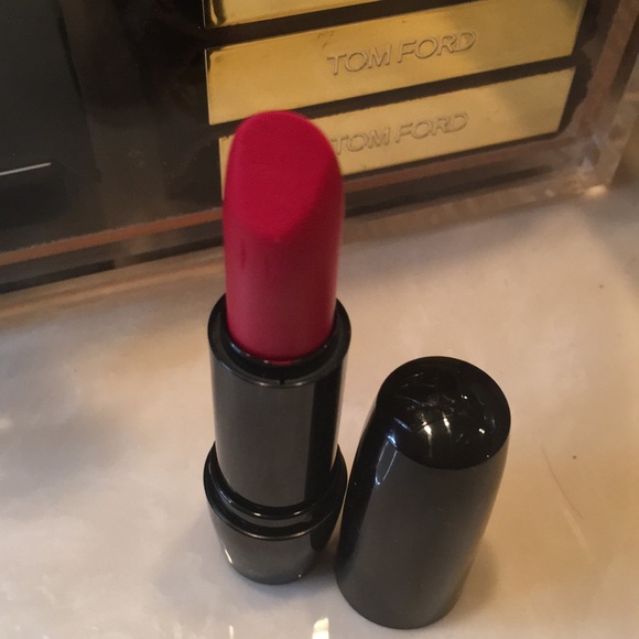 Lancôme Color Design Lipstick Shade: Red Haute - Picture 5 of 9